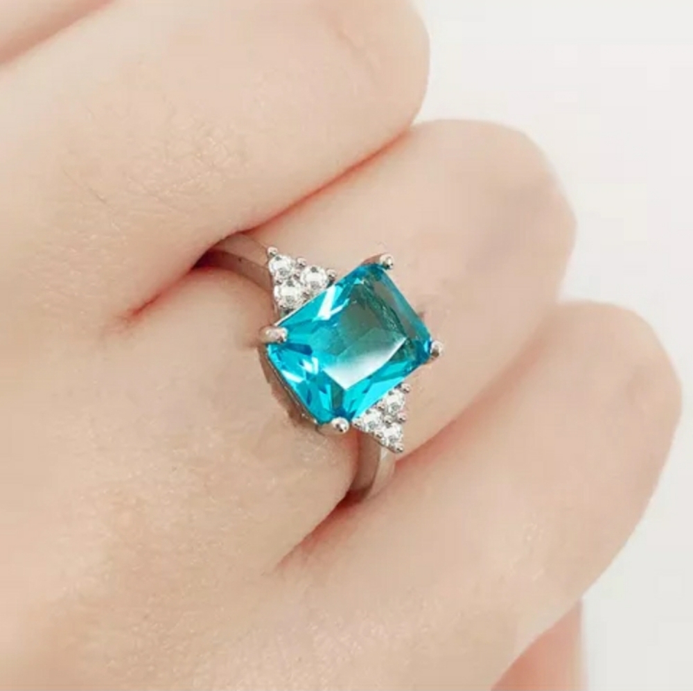New Silver Blue Ring
